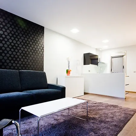& Suites Arrizul Gros San Sebastian