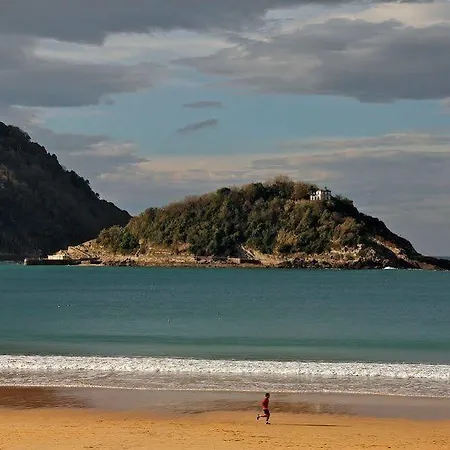 & Suites Arrizul Gros * San Sebastian
