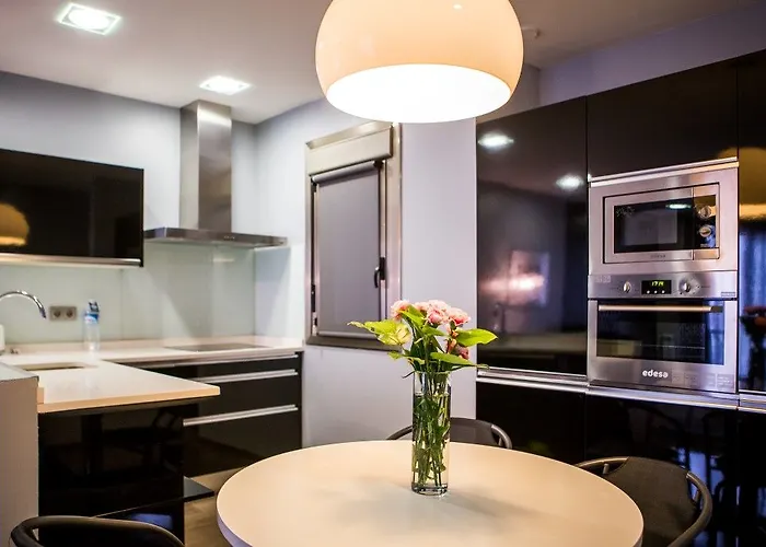 & Suites Arrizul Gros 圣塞瓦斯蒂安