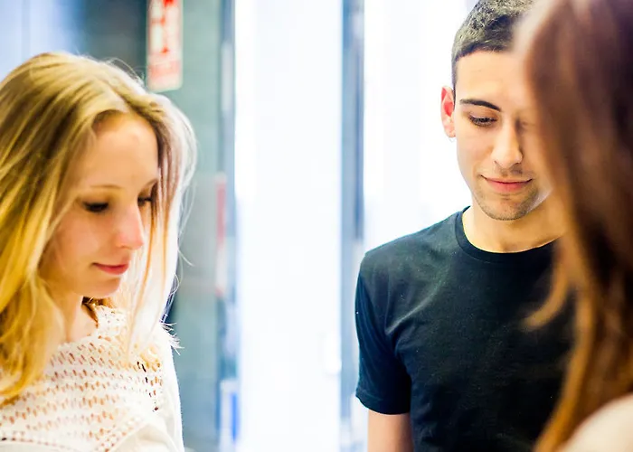 & Suites Arrizul Gros 圣塞瓦斯蒂安