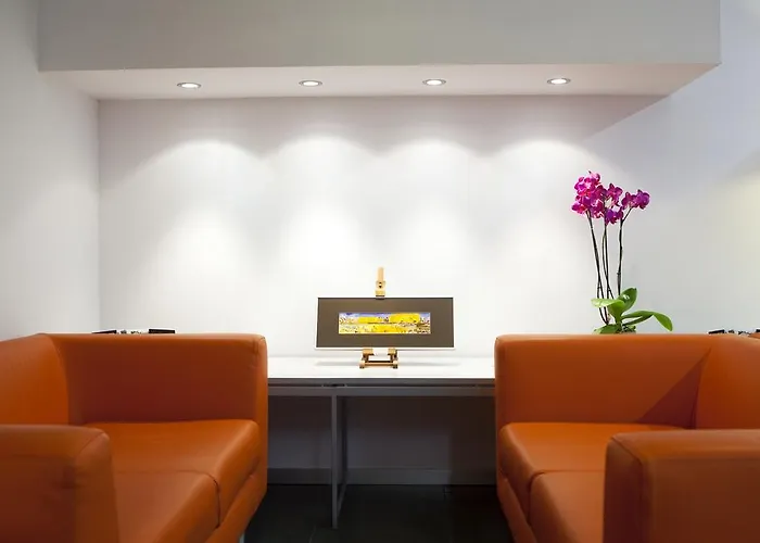 & Suites Arrizul Gros 酒店 圣塞瓦斯蒂安