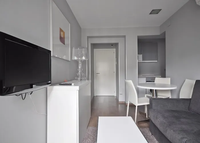 酒店 & Suites Arrizul Gros 圣塞瓦斯蒂安