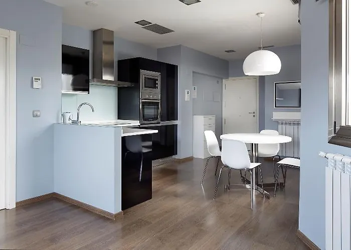 酒店 & Suites Arrizul Gros 圣塞瓦斯蒂安