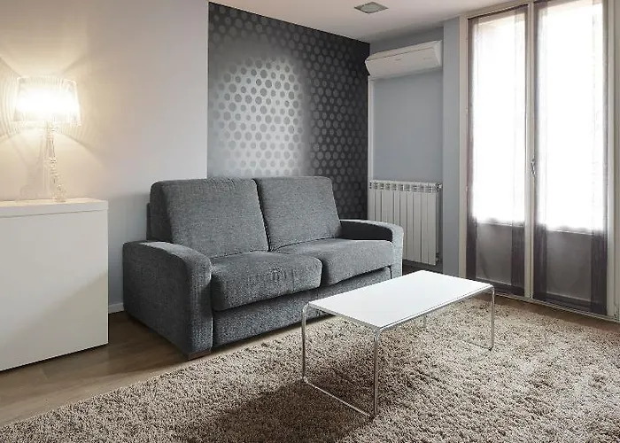 & Suites Arrizul Gros فندق سان سيباستيان